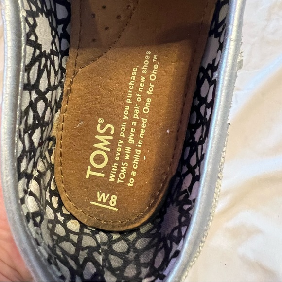 TOMS Sparkly Loafers - Picture 7 of 11